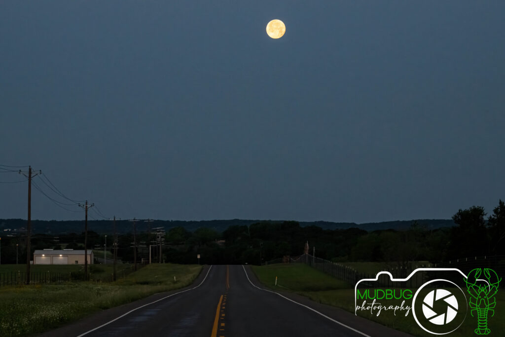 Moonset over Hwy. 174